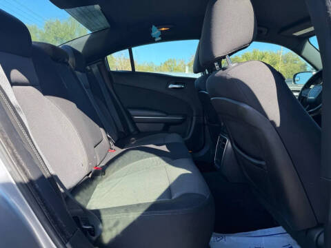 2015 Dodge Charger SE