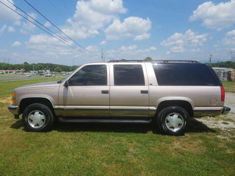 1999 Chevrolet Suburban for sale at CAR-MART AUTO SALES in Maryville TN