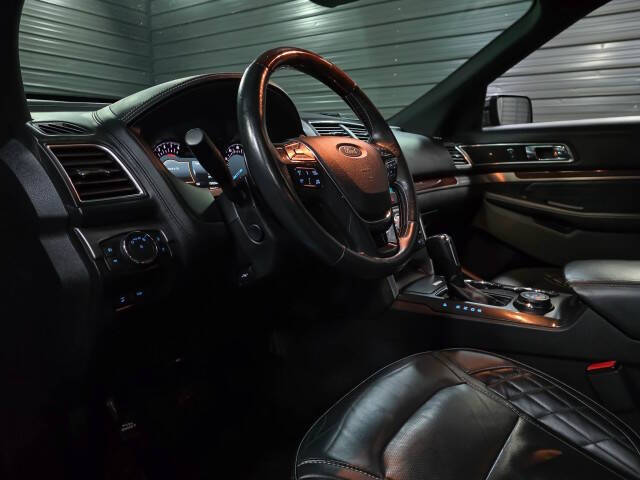 2017 Ford Explorer Platinum