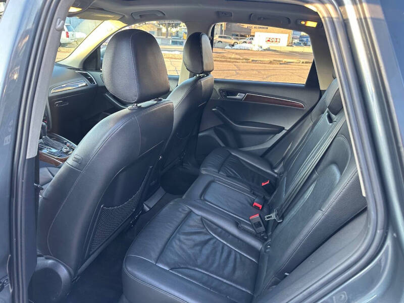 2012 Audi Q5 3.2 quattro Premium Plus