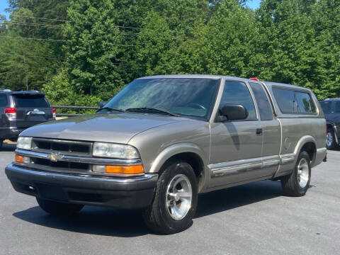 2001 Chevrolet S-10 for sale at North Georgia Auto Finders in Cleveland GA