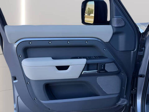 2024 Land Rover Defender 130 P400 X