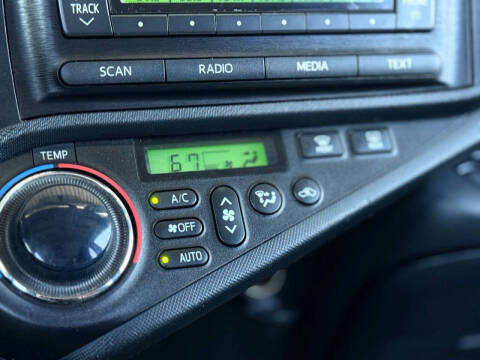 2014 Toyota Prius c One