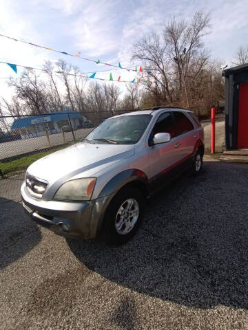 2006 Kia Sorento for sale at R & R Motor Sports in New Albany IN