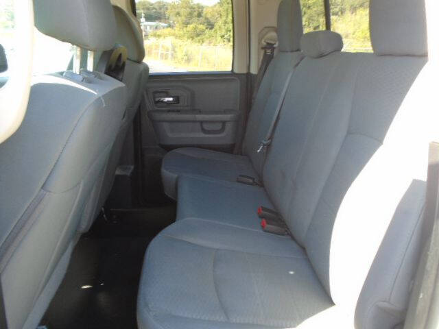2016 RAM 1500 SLT