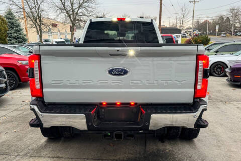 2025 Ford F-450 Super Duty Lariat