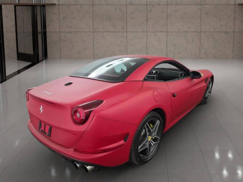 2016 Ferrari California T