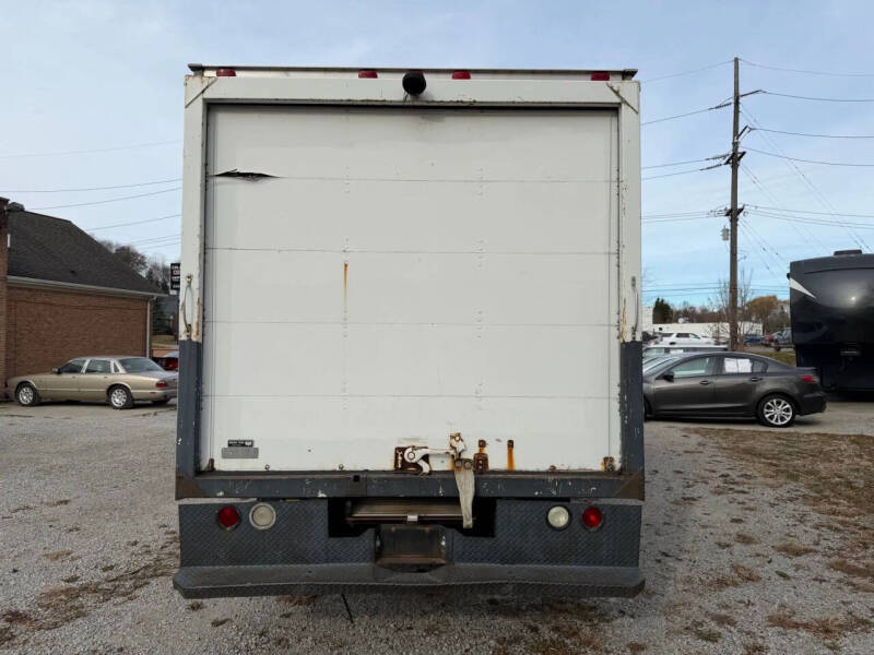 2005 Ford E-Series E-450 SD