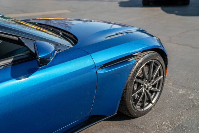 2020 Aston Martin DB11 9