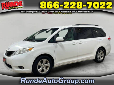 2013 Toyota Sienna for sale at Runde PreDriven in Hazel Green WI