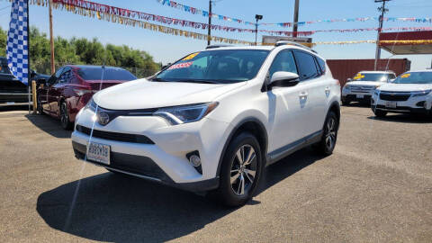 2018 Toyota RAV4 for sale at Martinez Used Cars INC in Livingston CA