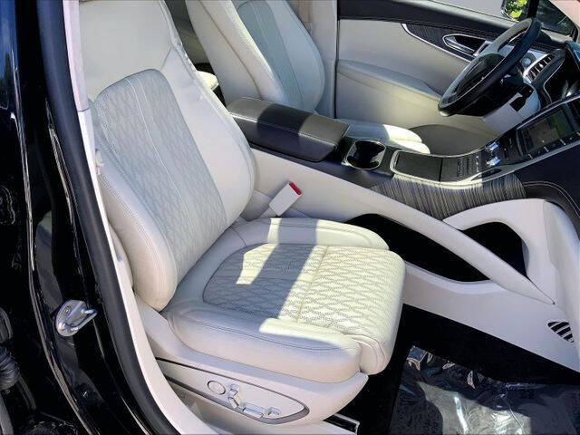 2020 Lincoln Nautilus Black Label