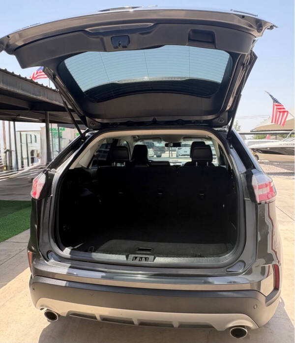 2020 Ford Edge SEL