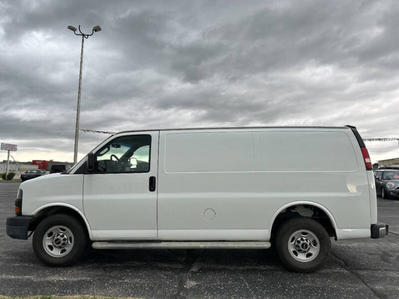 2016 GMC Savana 2500