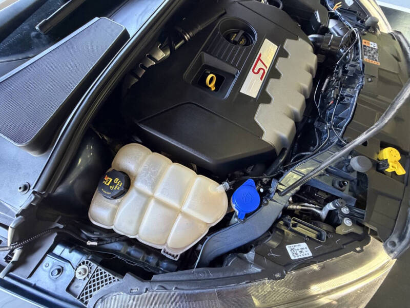 2018 Ford Focus ST