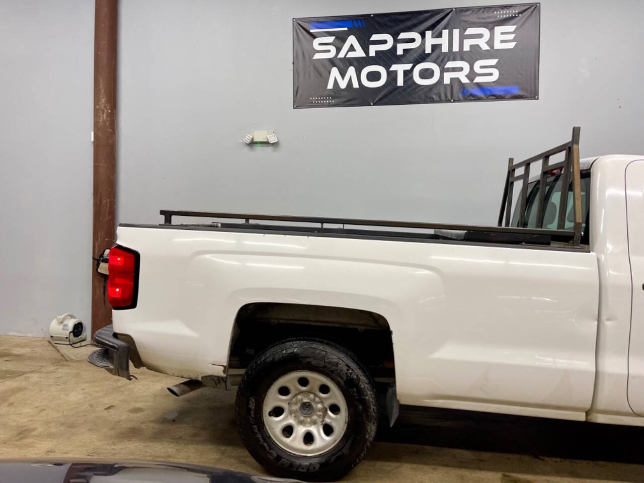 2014 Chevrolet Silverado 1500 for sale at Sapphire Motors in Gurnee, IL