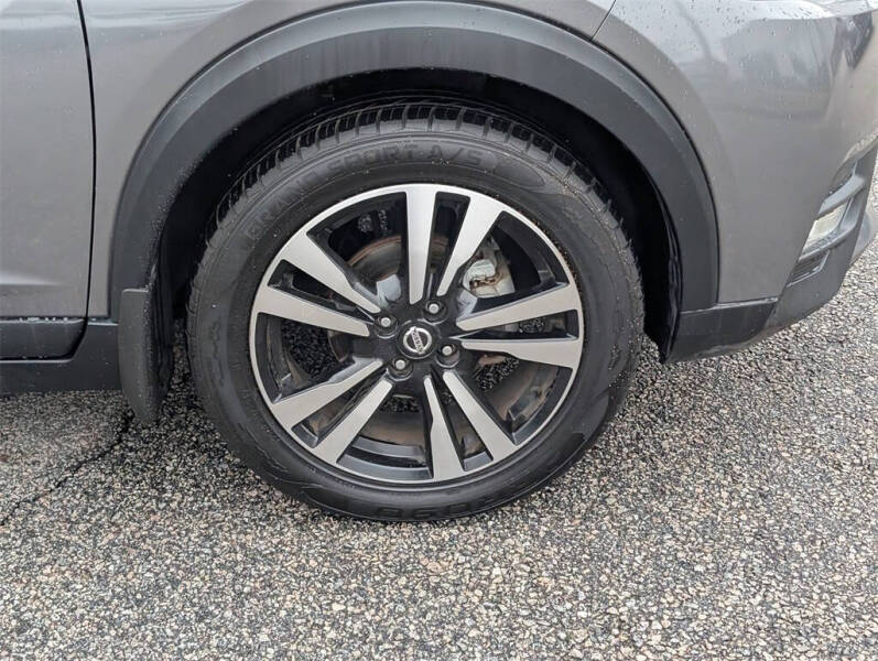 2019 Nissan Kicks SR