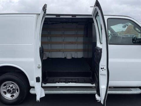 2023 GMC Savana 2500