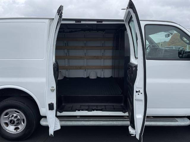 2023 GMC Savana 2500