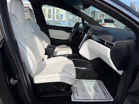 2016 Tesla Model X 90D