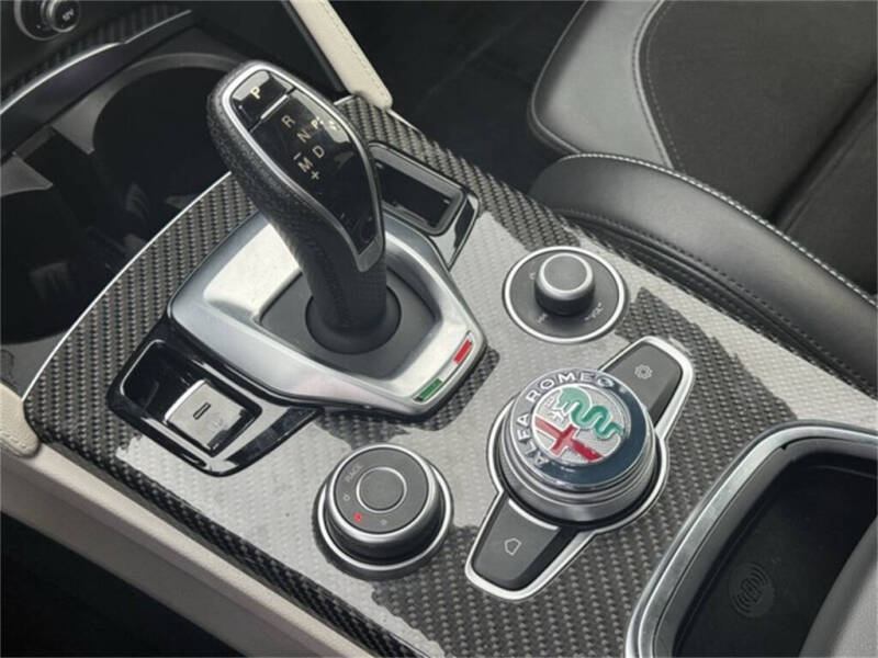 2021 Alfa Romeo Stelvio Quadrifoglio