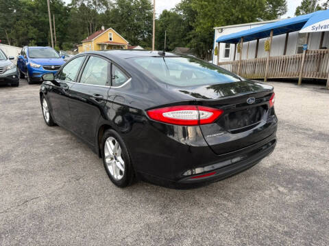 2015 Ford Fusion SE
