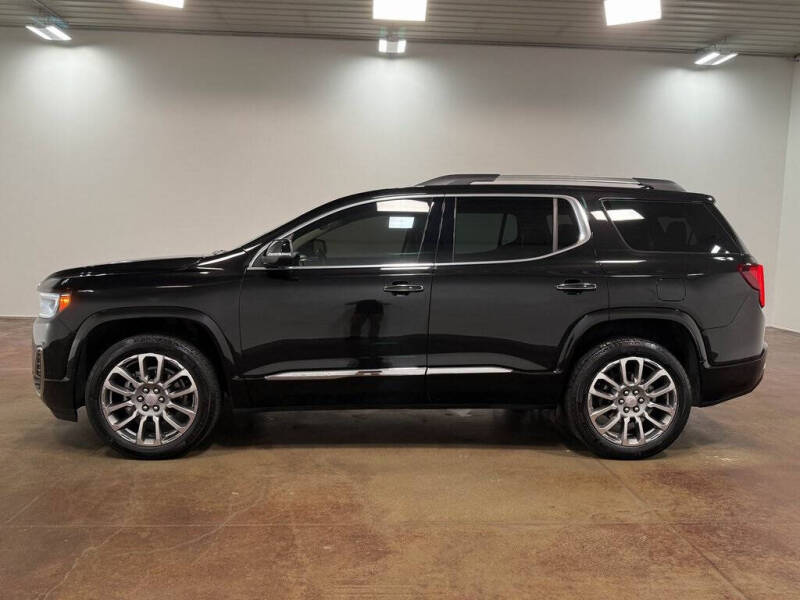 2022 GMC Acadia Denali