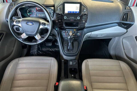 2022 Ford Transit Connect Titanium