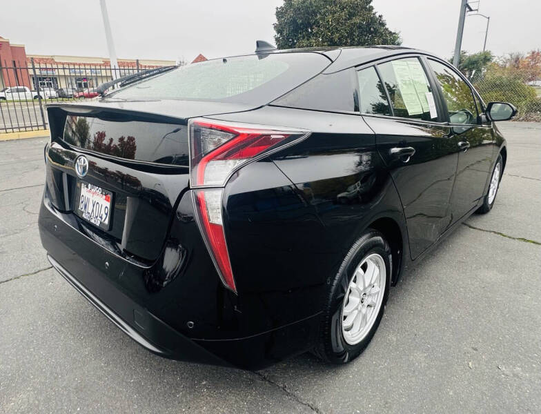 2018 Toyota Prius Two