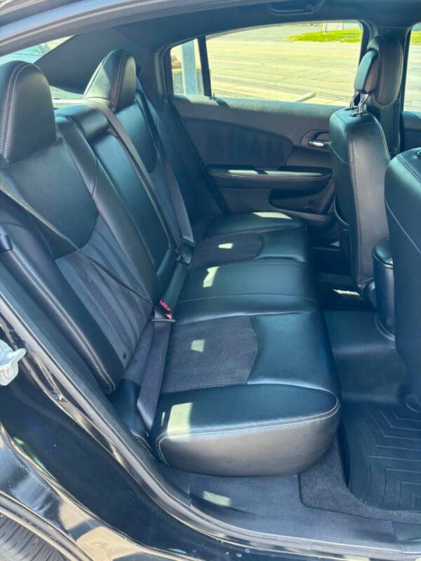 2012 Chrysler 200 S
