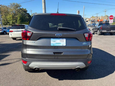 2019 Ford Escape SE