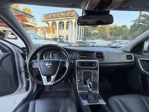 2015 Volvo V60 T5 Premier