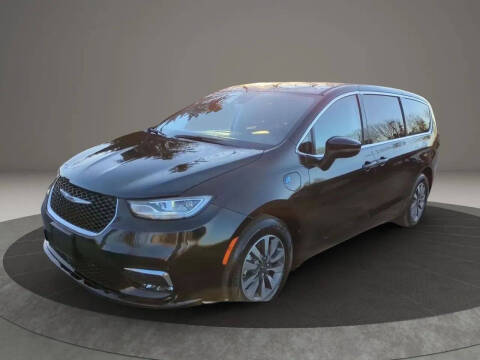 2023 Chrysler Pacifica Plug-In Hybrid