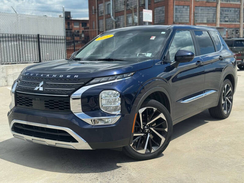 2022 Mitsubishi Outlander SE