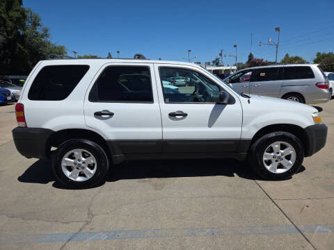 2005 Ford Escape XLT