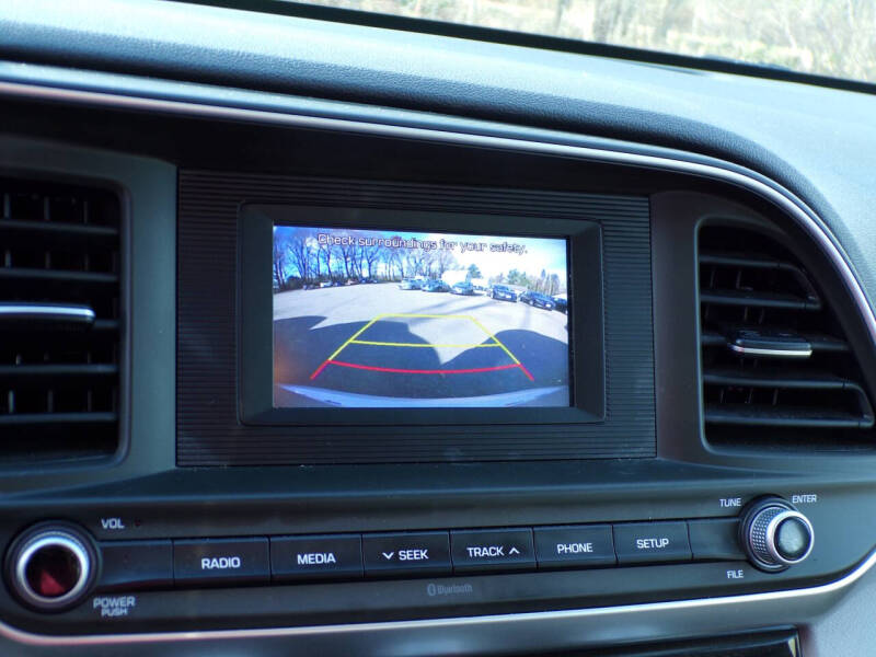 2019 Hyundai Elantra