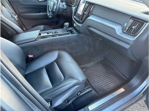 2018 Volvo XC60 T5 Momentum