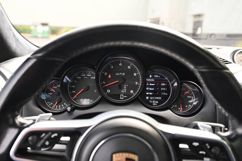 2016 Porsche Cayenne GTS