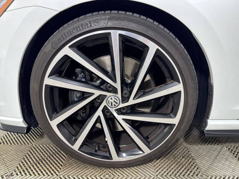 2019 Volkswagen Golf R 4Motion