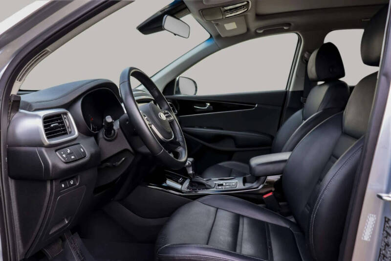 2020 Kia Sorento EX V6