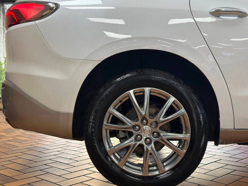 2022 Buick Enclave Essence