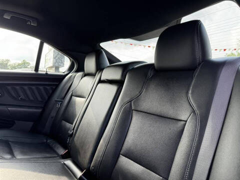 2015 Ford Taurus Limited