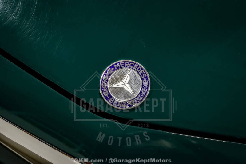 1970 Mercedes-Benz 280-Class