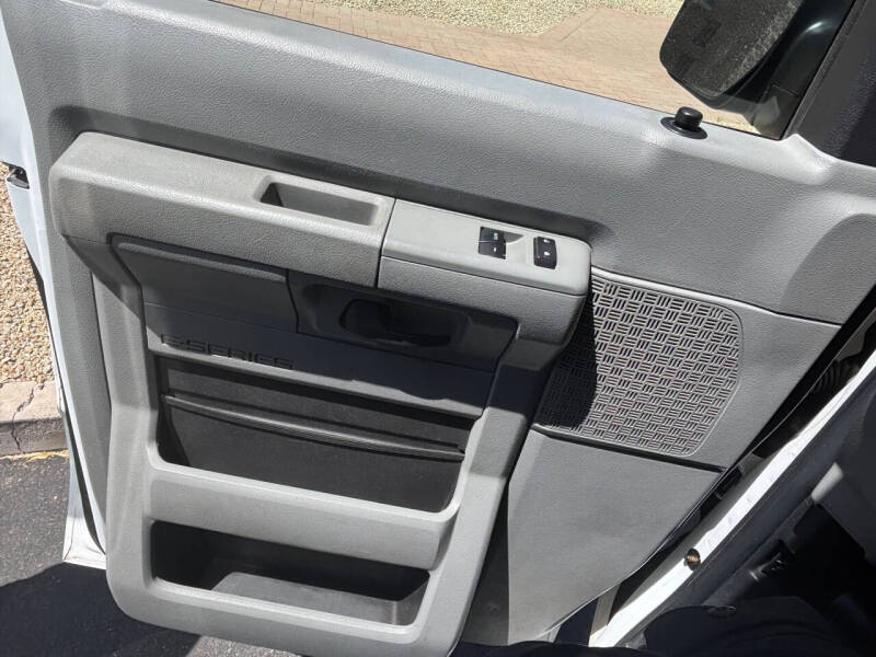 2014 Ford E-Series