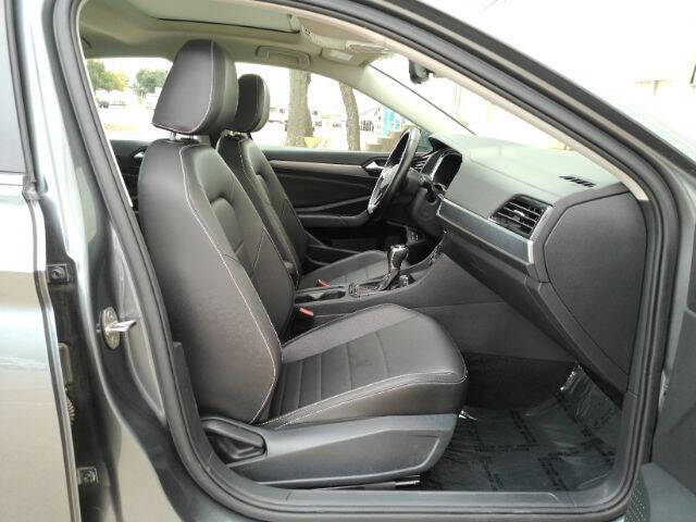 2023 Volkswagen Jetta SE