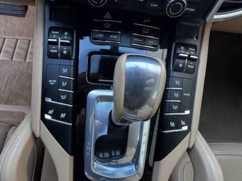 2014 Porsche Cayenne Platinum