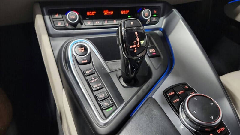 2014 BMW i8