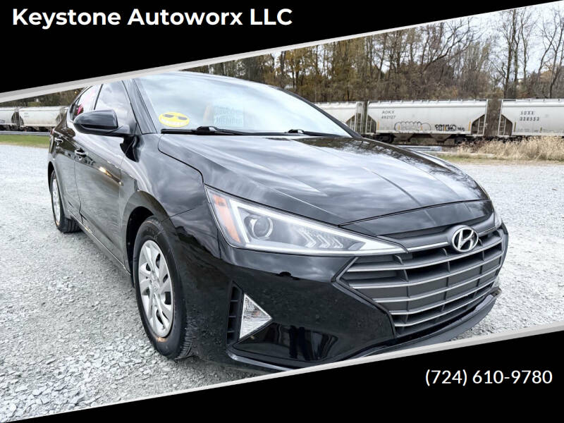 2019 Hyundai Elantra SE's photo