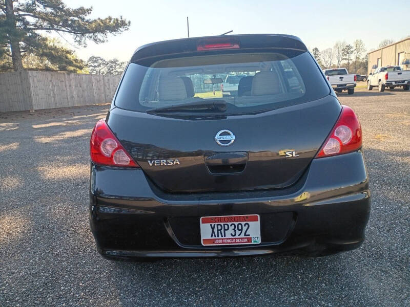 2011 Nissan Versa 1.8 SL