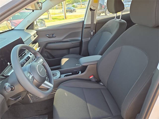 2026 Hyundai Kona SE